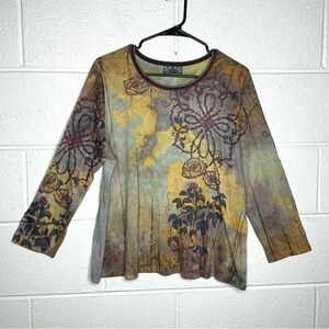 < Y2K Vanilla Sugar Abstract Floral Pattern Top >